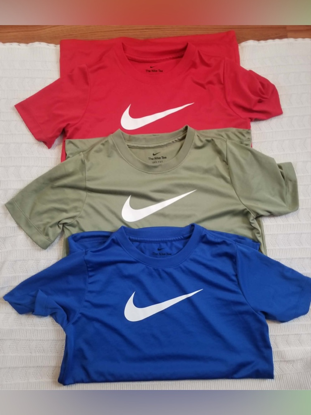 Nike Kids Short-Sleeve Tee Bundle in Red, Olive, Blue